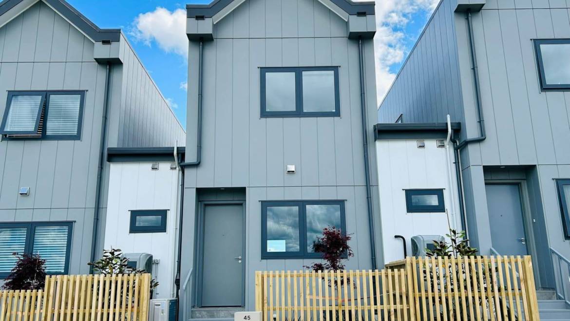 45 Otuwairoa Esplanade, Opaheke, Papakura