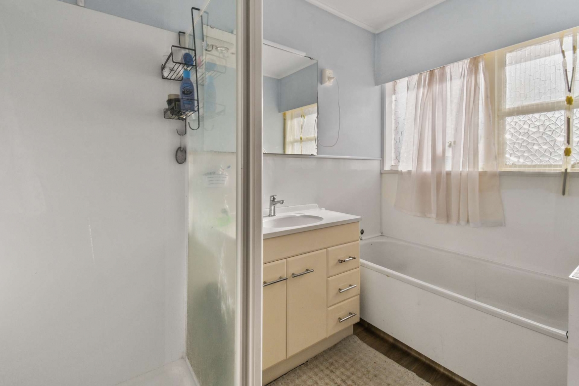 7e20-H2554864-hires.1606-009Open2viewID514612-31WeymouthRoadManurewa.jpg